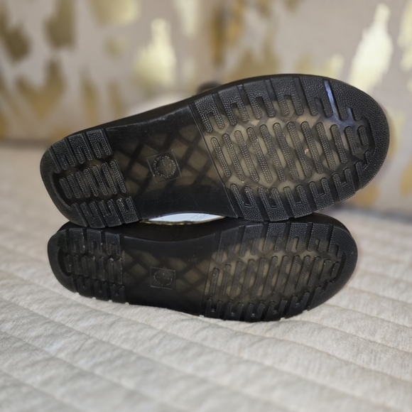 Doc Marten Youth 1460 Patent Leather Lace Up Boots size 3 - Picture 6 of 9